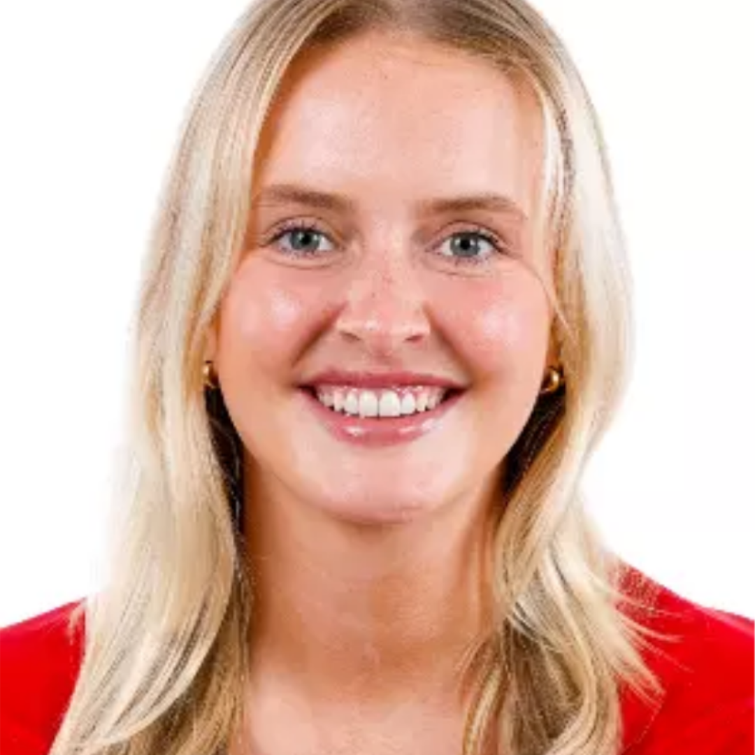 Caroline Ross | #33